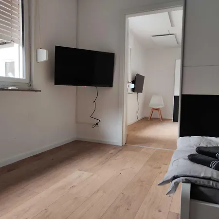 Hsl Apartment *